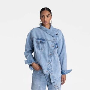 KBB by KAHLANA Women's 'The Denim Jacket' - NWT Light Wash XL